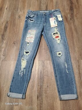 Womens Almost Famous Insta Slim Jeans Distressed Embroidered -Juniors size 11